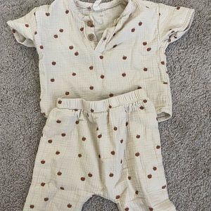 Quincy mae set